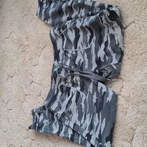 Zyia grey camo unwind joggers - medium